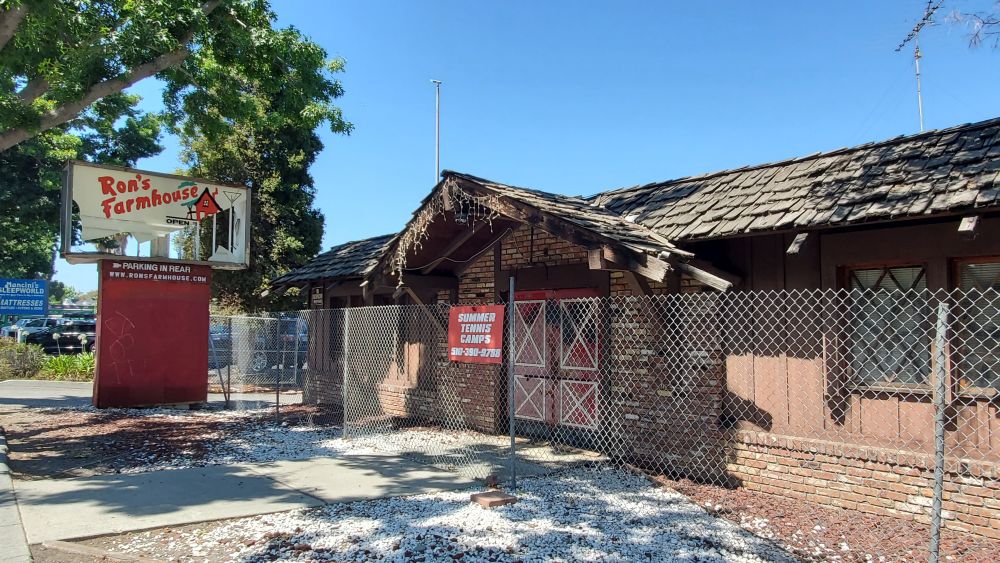 Mountain View, Silicon Valley, ShowPlace ICON Theatre, Cinequest, Tony & Alba’s Pizza, Latham, Walmart