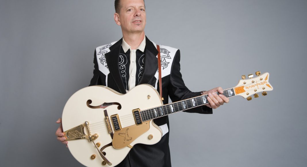 Jinx Jones in Redwood City